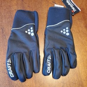 Size large black gloves